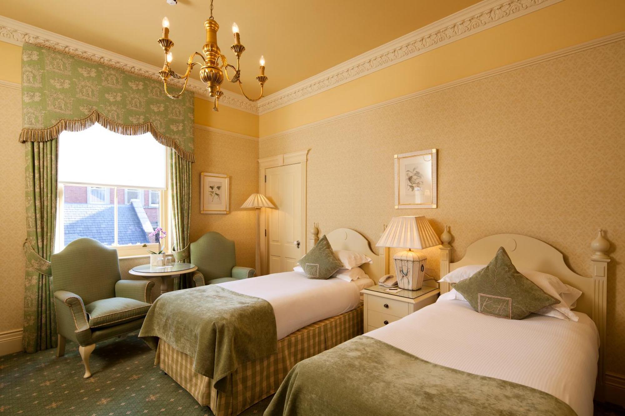 Kilworth House Hotel And Theatre Lutterworth Room photo